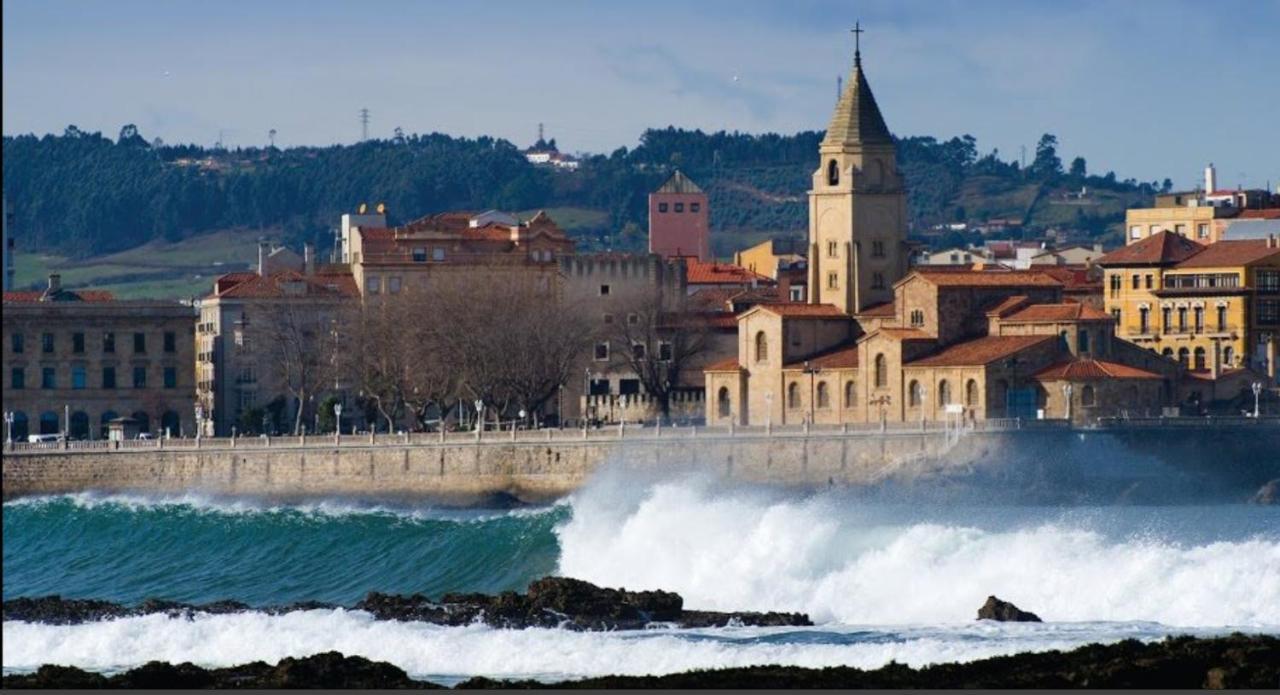 Apto. Vista Playa Poniente Gijón Eksteriør bilde